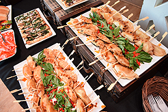 WELCOME TO THE WEDDING